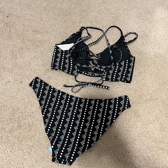 cupshe bathing suit - Picture 2 of 4